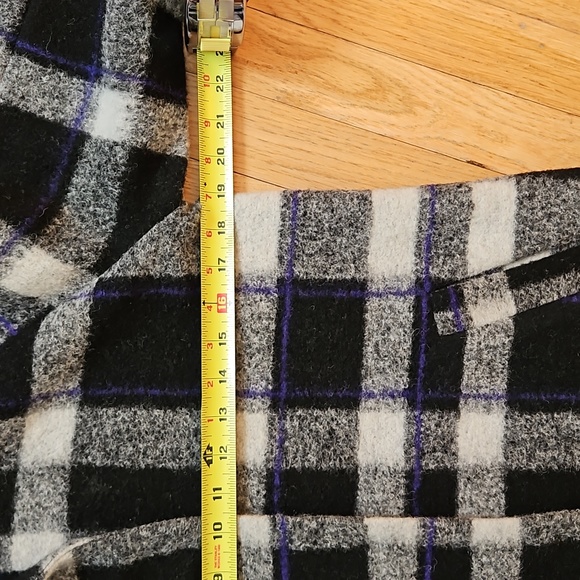 Max Studio Wool Coat size M. - Picture 5 of 7